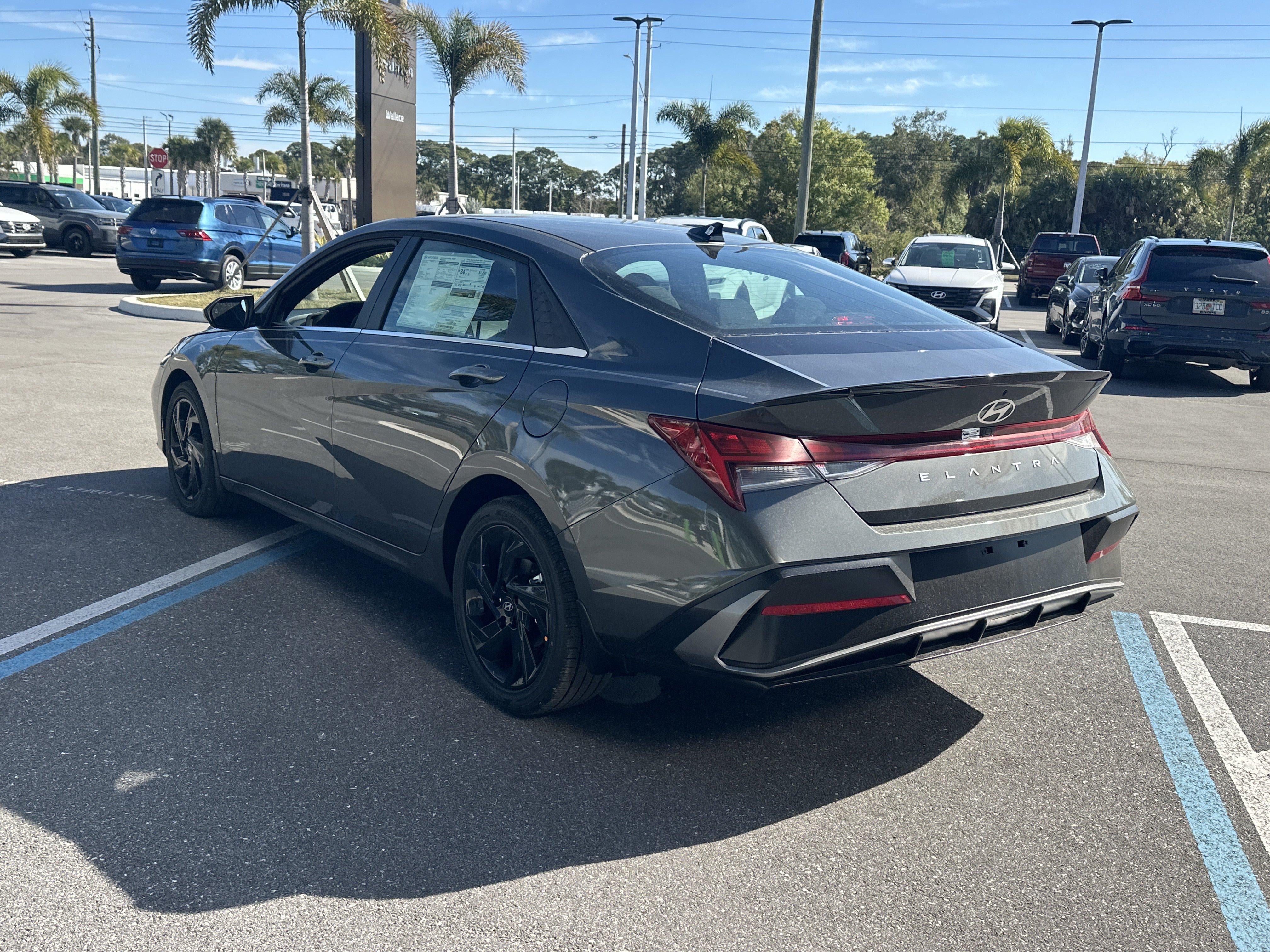 2026 Hyundai Elantra SEL Sport Premium