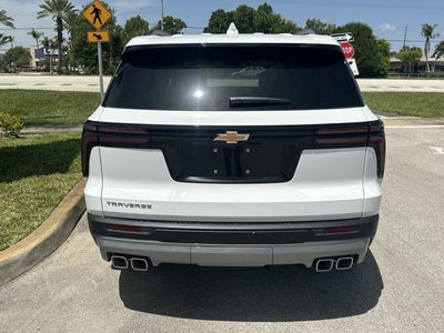 2026 Chevrolet Traverse FWD LT