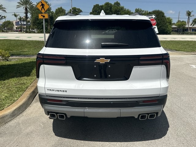 2026 Chevrolet Traverse FWD LT