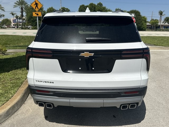 2026 Chevrolet Traverse FWD LT