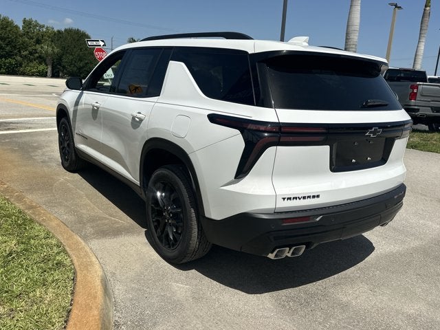 2026 Chevrolet Traverse FWD LT