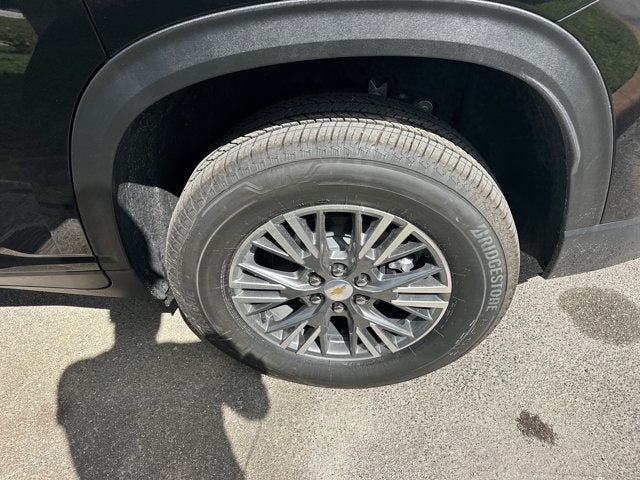 2027 Chevrolet Traverse FWD LT