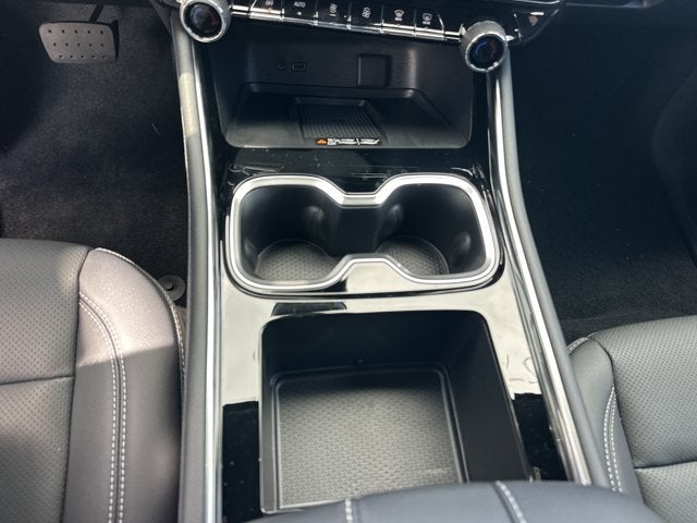 2027 Chevrolet Traverse FWD LT