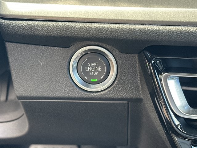 2027 Chevrolet Traverse FWD LT