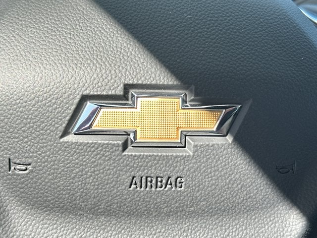 2027 Chevrolet Traverse FWD LT