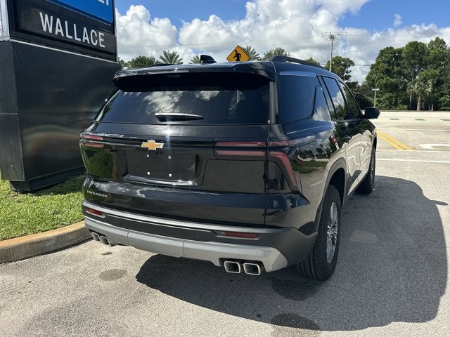 2027 Chevrolet Traverse FWD LT
