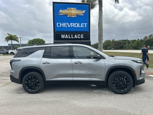 2026 Chevrolet Traverse FWD LT