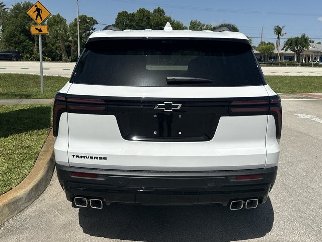 2026 Chevrolet Traverse FWD LT