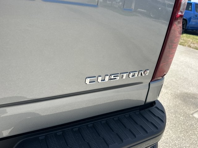 2026 Chevrolet Silverado 2500HD Custom