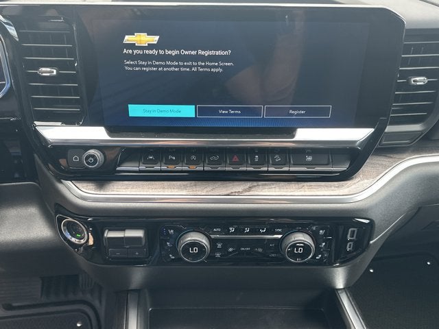 2025 Chevrolet Silverado 1500 LTZ