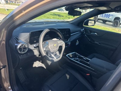 2027 Chevrolet Equinox FWD LT