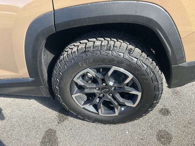 2027 Chevrolet Equinox FWD ACTIV