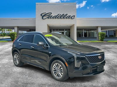2025 Cadillac XT4 FWD Premium Luxury