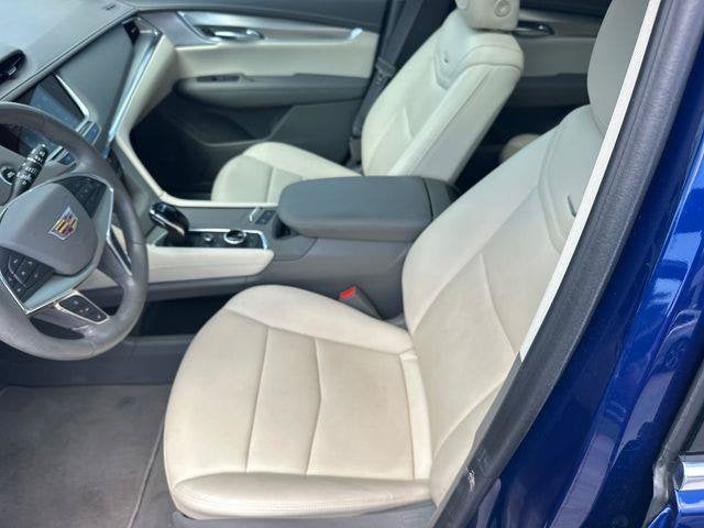 2023 Cadillac XT5 FWD Premium Luxury