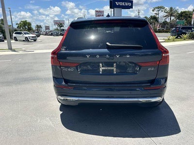 2023 Volvo XC60 Plus Bright Theme