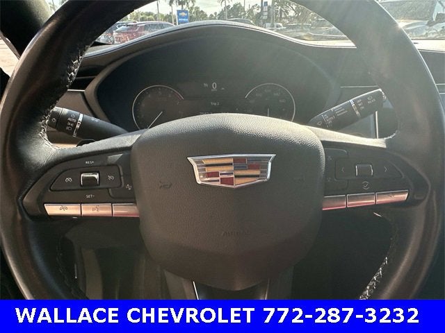 2023 Cadillac XT4 Premium Luxury